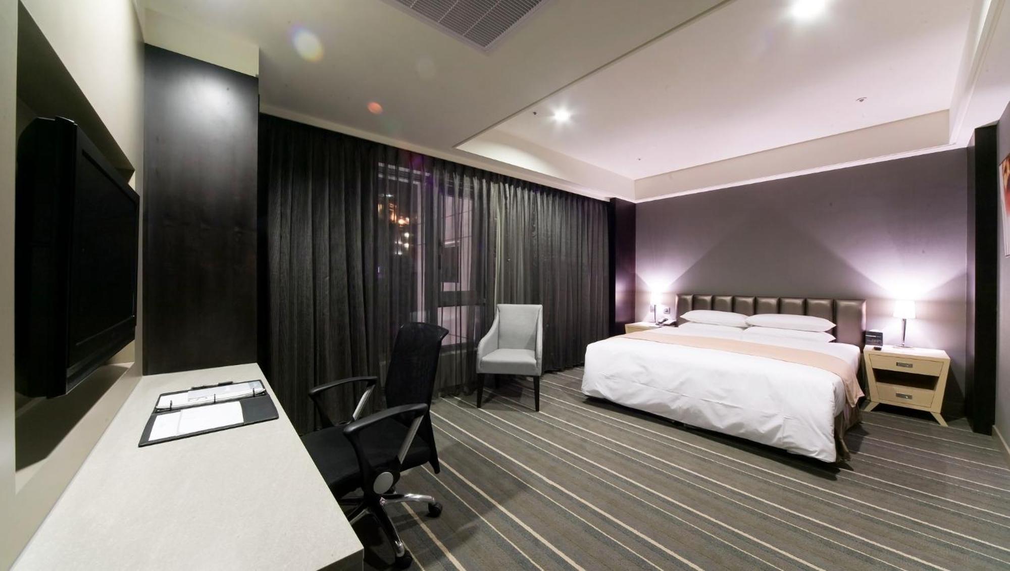 Urban Hotel33 Гаосюн Экстерьер фото